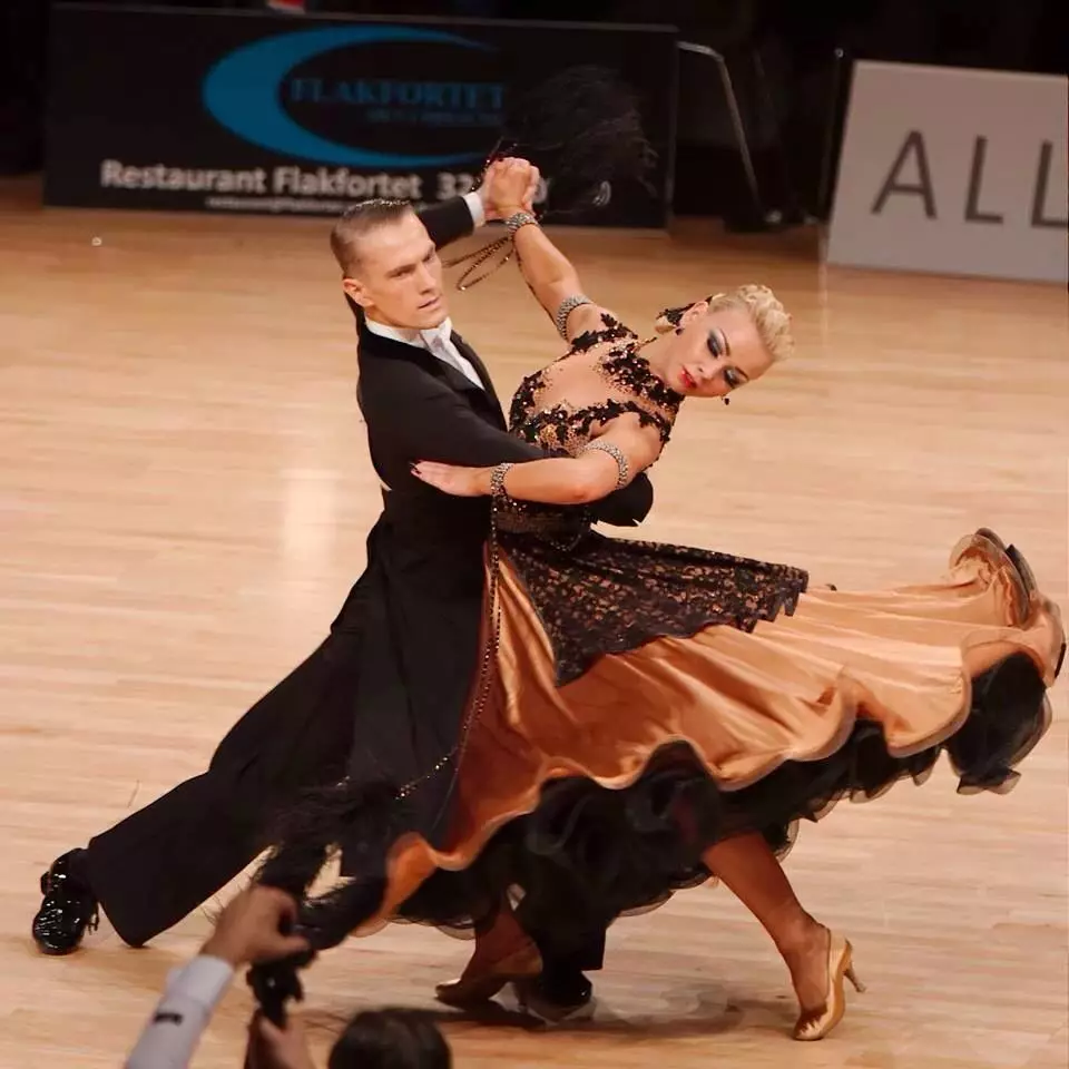 Tango: A wéi engem Land huet den Danz entstanen? Lektioune fir Ufänger Erwuessener. Wéi kann ech léieren ze danzen? Argentinien an aner Tango 19494_18