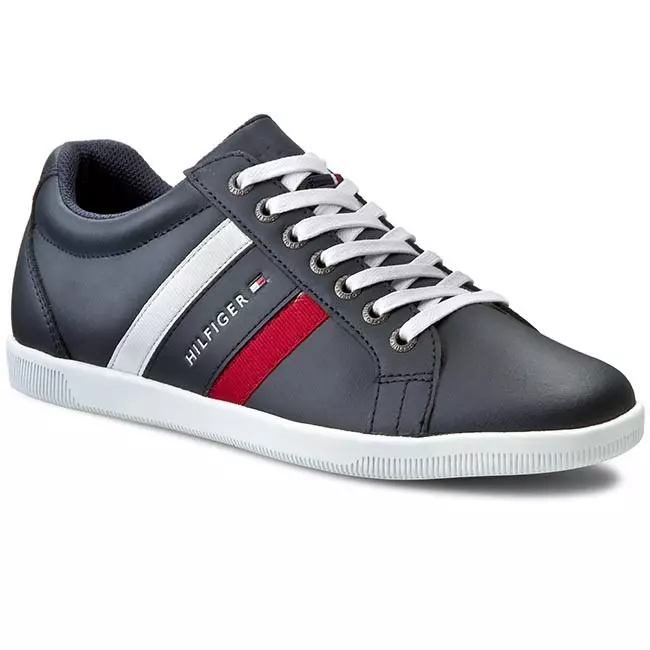 Tommy Hilfiger Sneakers (42 fotogrāfijas): Sieviešu modeļi no Tommy Hilfiger 1978_19