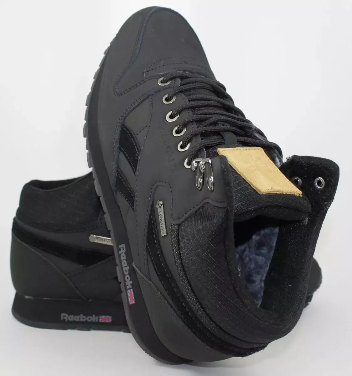 Du Sneakers Reebok (35 Lluniau): Modelau Classic a Gaeaf Clasurol 1988_29
