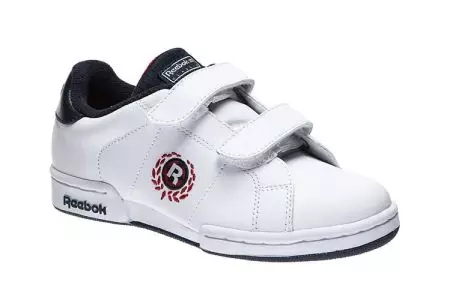 รองเท้าผ้าใบสีขาว Reebok (41 รูป): สิ่งที่สวมใส่รุ่นคลาสสิกความคิดเห็นเกี่ยวกับรองเท้าผ้าใบ Ribok 1996_21