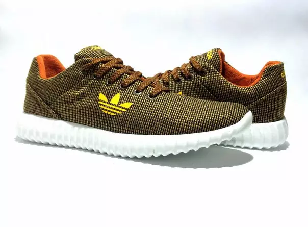 Summer Sneakers Adidas (27 fotot): populaarse kaubamärkide valgusmudelite funktsioonid ja eelised 2001_19