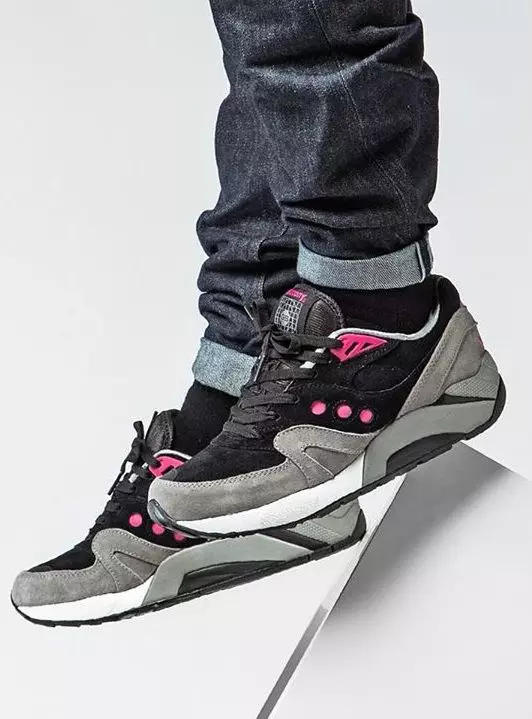 Singon Sneakers (50 사진) : 여성 모델 2012_45