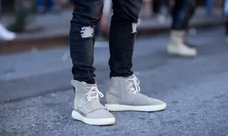 Kanye dest sneakers (30 Duab): YEEZY txhawb cov qauv los ntawm Kanye West 2015_16