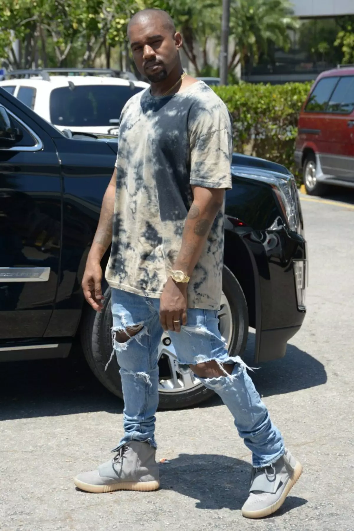 Kanye dest sneakers (30 Duab): YEEZY txhawb cov qauv los ntawm Kanye West 2015_4