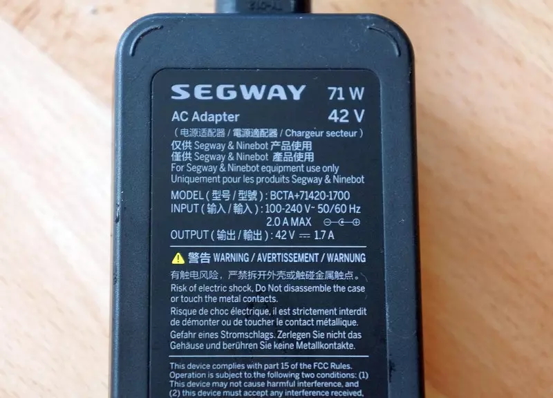Segway Electrocococates: Opis električnih skutera. Baterije i druge komponente 20177_4