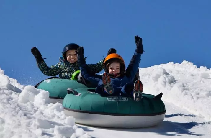 Tubing anak-anak (32 foto): Pilih pembuat bir untuk bergulir dari slide ke anak berusia 3-5 tahun dan usia lainnya, ukuran 20196_29