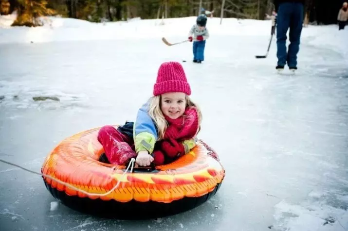 Tubing anak-anak (32 foto): Pilih pembuat bir untuk bergulir dari slide ke anak berusia 3-5 tahun dan usia lainnya, ukuran 20196_4