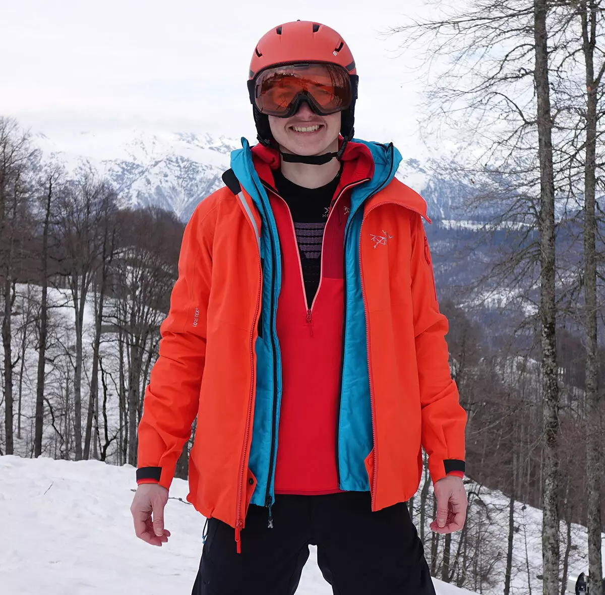 Ski jacket: Winter jacket ng kababaihan para sa cross-country skiing, warm-up children at adult skier jackets. Paano pumili para sa skating? 20201_6