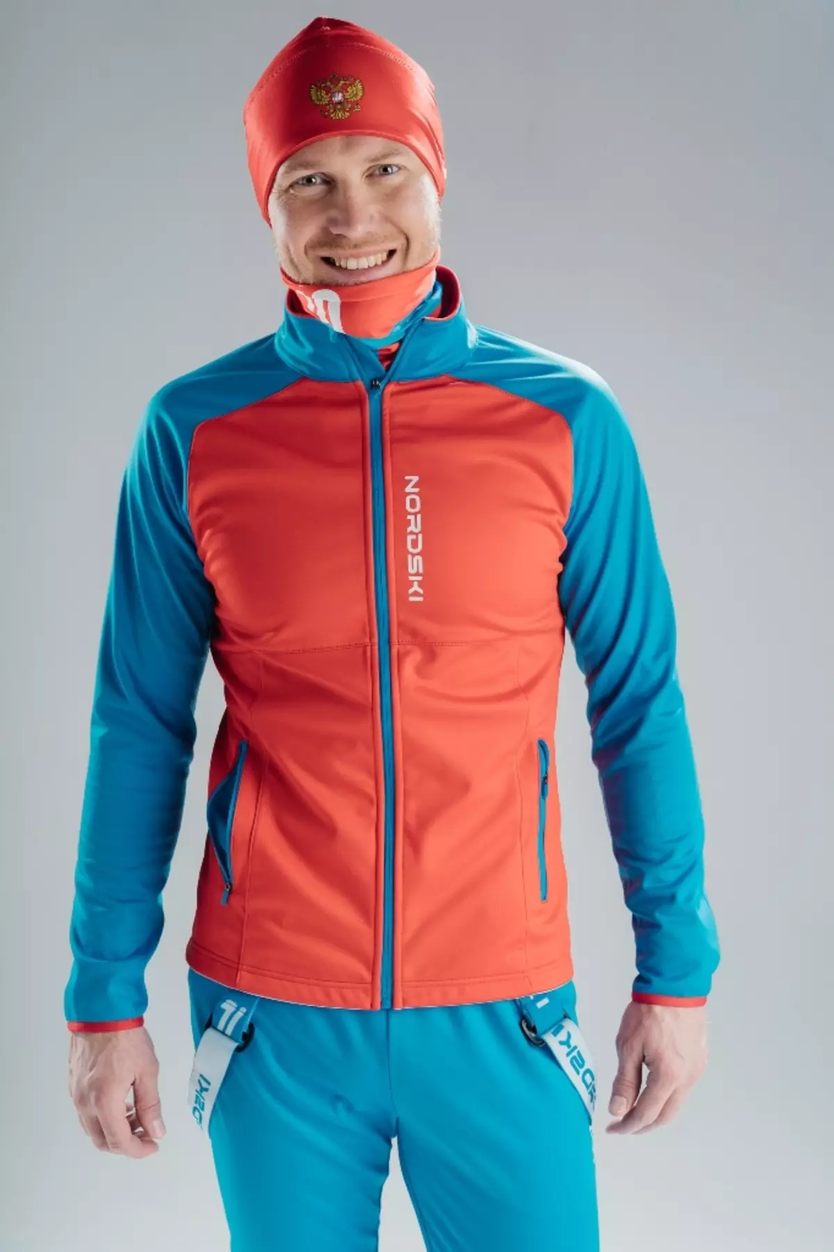越野滑雪服装：女性和男子，赛车套装和培训运动模式。如何选择冬季西装？滑雪型号评级 20245_2