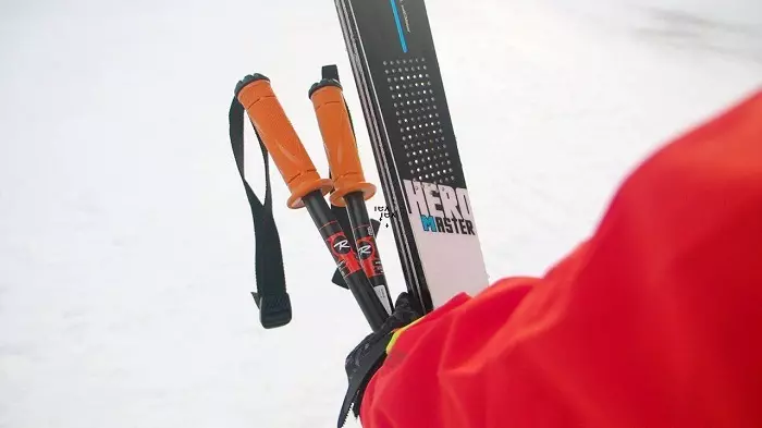 Rossignol ndër-ski vend: Përmbledhje e fëmijëve skate dhe modele të rritur. Tabelën e shënimit dhe përzgjedhjes. Si të instaloni fasteners? 20252_18