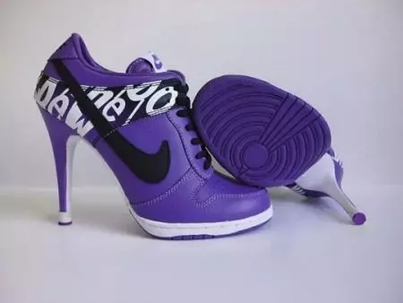 ہیل پر جوتے (56 فوٹو): خواتین کے ماڈل کہا جاتا ہے 2025_12