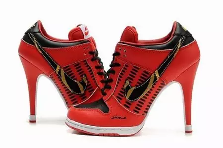 Sneakers on ciribta (56 sawir): Moodooyinka haweenka ayaa loo yaqaan 2025_22