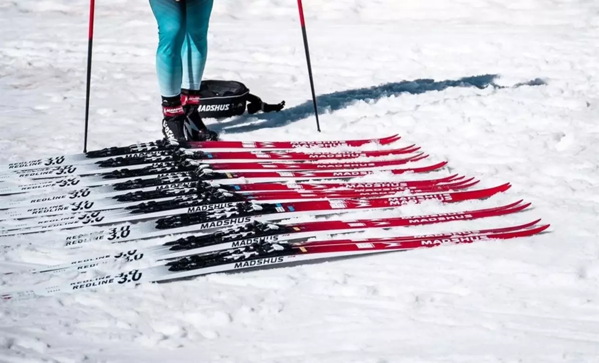 Беговые лыжи сайт. Лыжи Madshus Redline. Лыжи Madshus Redline 4.0. Madshus Redline 3.0. Лыжи беговые n708gs190 Madshus.