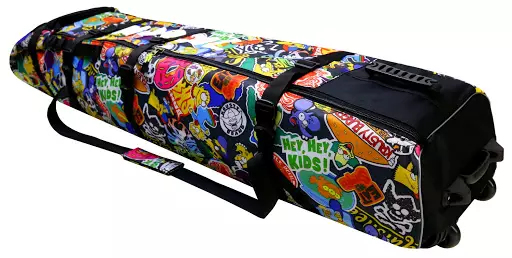 Snowboard Covers: pamavhiri uye inovhara mabhegi, mapundu-anofukidza. Maitiro ekusarudza ivo kune snowboard masokisi? Neoprene Snowboard Covers uye mamwe mhando 20278_10