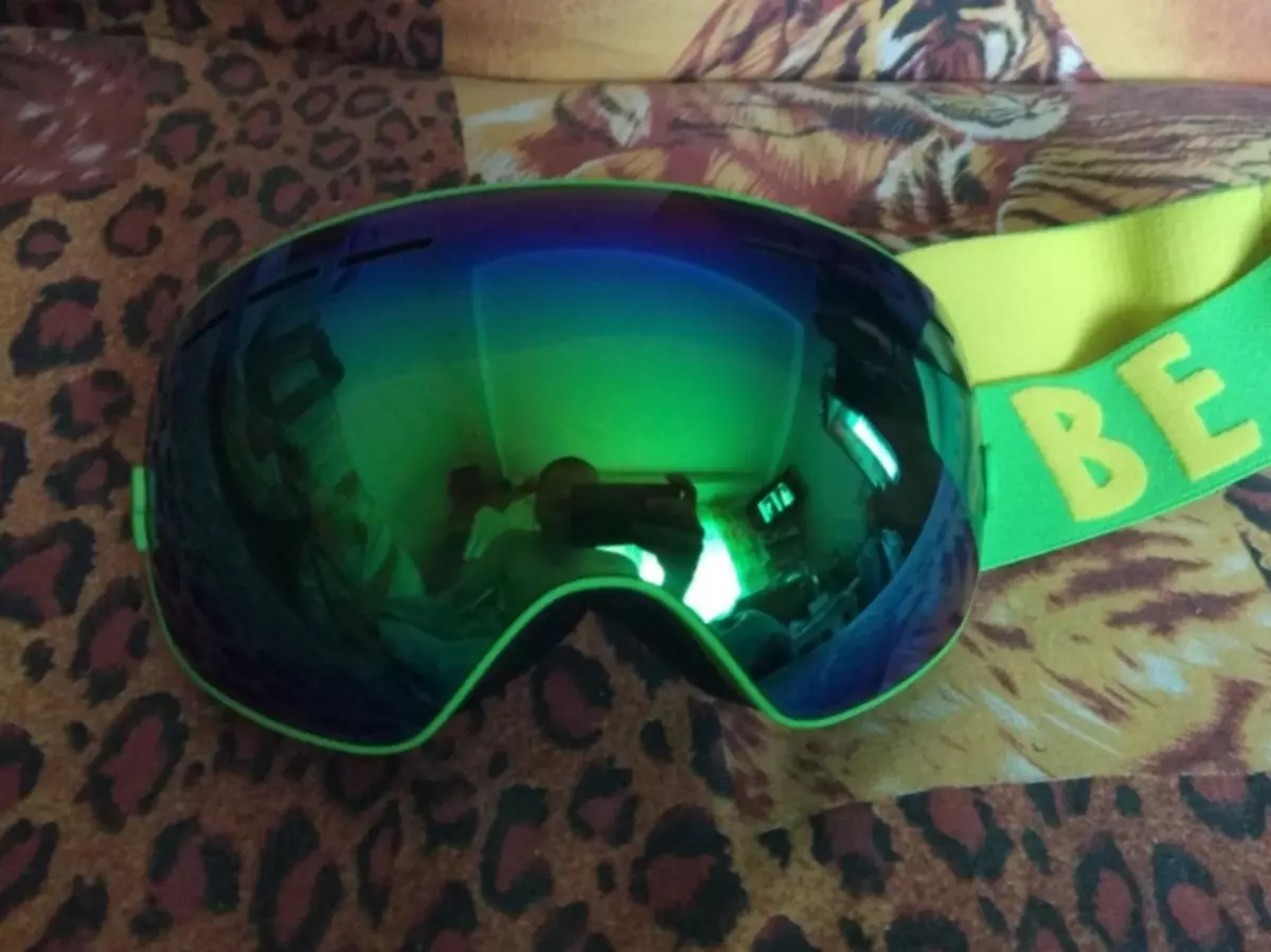عینک اسنوبرد: نحوه انتخاب عینک ماسک برای اسکی؟ بهترین امتیاز با Dioptias، Roxy و دیگر مدل های Snowboarder 20291_15