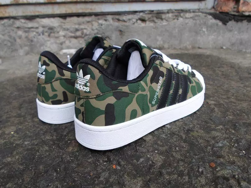 Camouflage sneakers (49 photos): Models in the style of militaries with a print of camouflage, khaki, camouflaged 2031_11