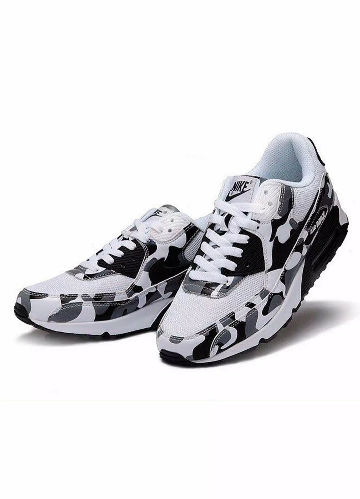 Camouflage Sneakers (49 ფოტო): მოდელები სტილში სამხედროები ბეჭდვითი Camouflage, Khaki, შენიღბული 2031_35