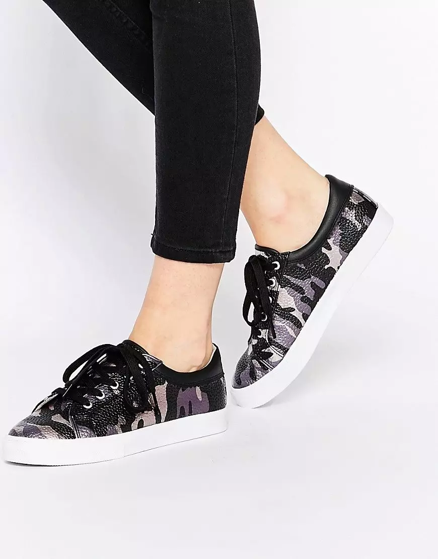 Camouflage Sneakers (49 ფოტო): მოდელები სტილში სამხედროები ბეჭდვითი Camouflage, Khaki, შენიღბული 2031_44