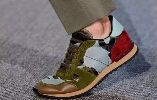 Baskets de camouflage (49 photos): modèles dans le style des militaires avec une empreinte de camouflage, kaki, camouflé 2031_47