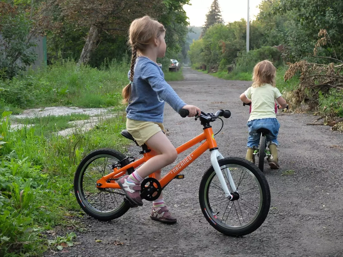 Մանկական հեծանիվներ «Lisaped». Հեծանիվների նկարագրությունը «Lisaped 16» եւ «Lisaped 20», ընկերության այլ մոդելներ 20360_14