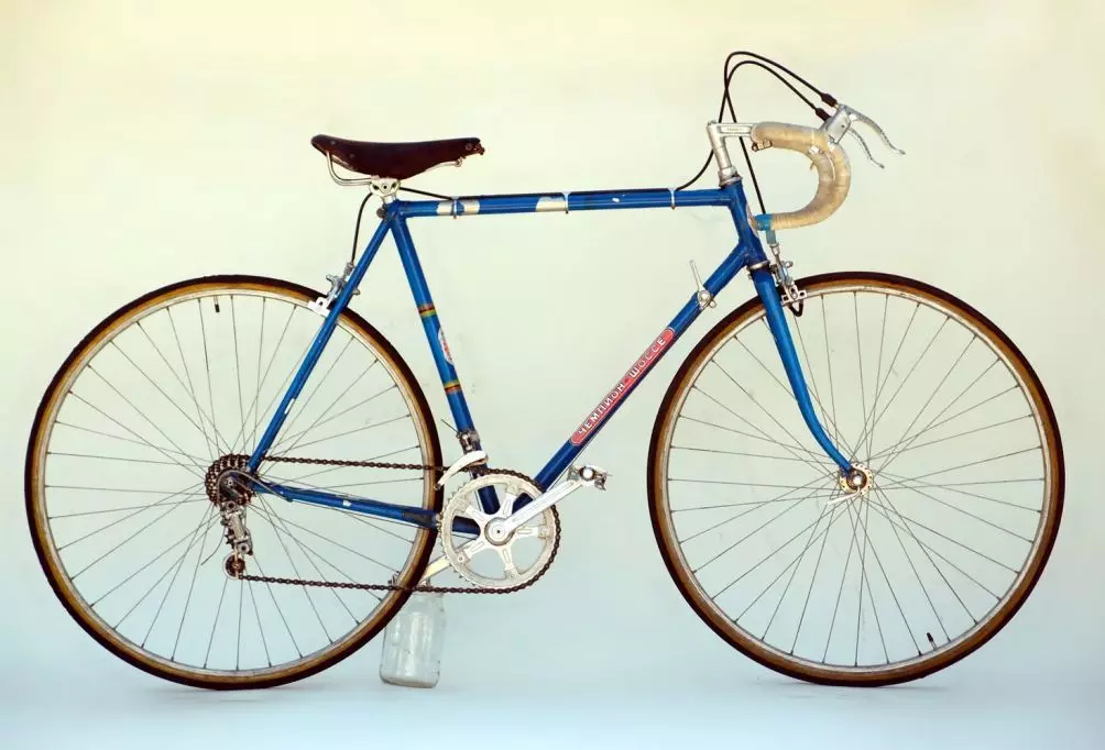 自行車“烏克蘭”（25張）：技術特色螺紋自行車。他們的輪子的大小。製造商的歷史 20376_6