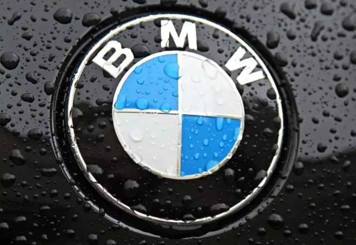 BMW Çagalaryň welosenlleri: Tigir modellerini Çagalar modellerini 12 we 5, 6, 9, 10 ýaşdan ýokary çagalar üçin mini we orta burunlaryny gözden geçiriň 20393_2