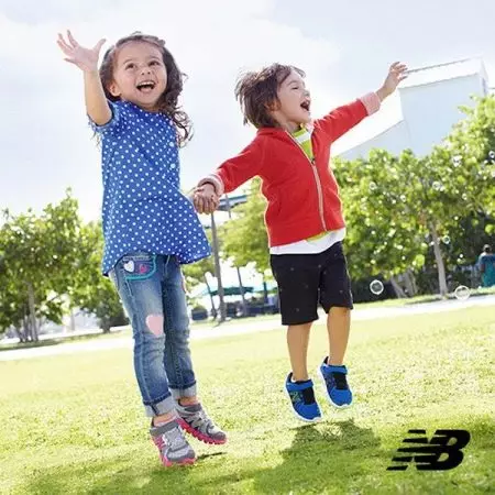 ბავშვთა Sneakers ახალი ბალანსი (48 ფოტო): მოდელები ბავშვებისათვის, ზომები, განზომილებიანი mesh 2040_9