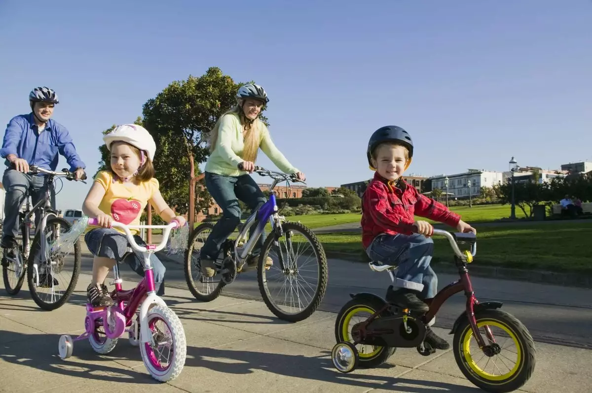 Странични колела за велосипеди: как да изберете допълнителни колела за безопасност 12-20 инча за възрастен велосипед? 20419_7