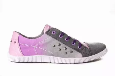 ကင်းလှည့်ဆိုင် Sneaker (59 ခု) - အမျိုးသမီးမော်ဒယ်များ, သုံးသပ်ချက်များ 2041_39
