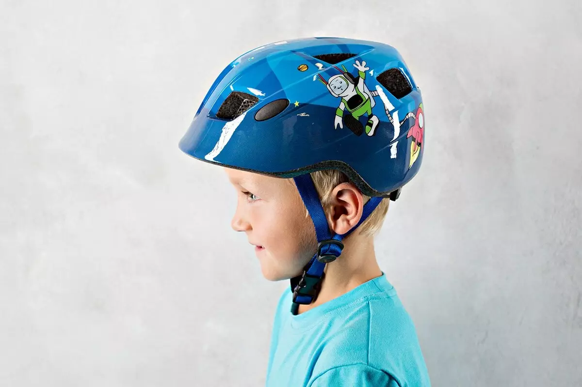 Kinderfiets Helmets: Kies beskermjende fokaasjes foar bern op 1, 2, 3, 4 en 5 jier. Ofmjittings 20421_36