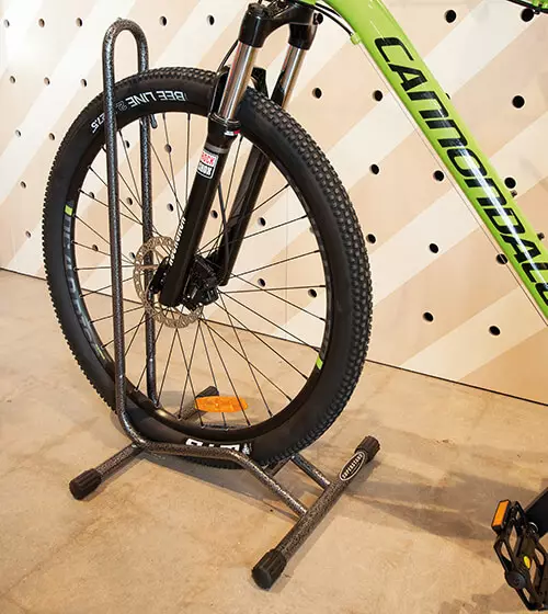 Velosipēdu statīvs: āra velosipēdu plaukts zem aizmugurējā riteņa, vertikālais stiprinājums velosipēdu uzturēšanai un uzglabāšanai 20422_7