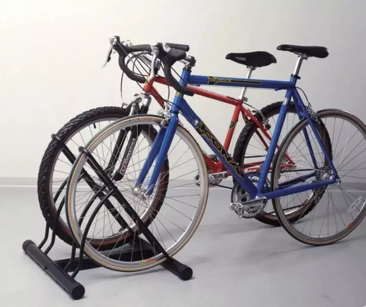montaxe da bicicleta: sistemas de almacenamento en bicicleta no teito e no chan usando garras ou mecanismo de elevación 20426_8