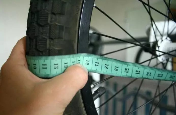 Jalgratta rehvide mõõtmed: jalgratta rehvide laius, jalgrattasõidu parameetrite laud. Kuidas kiireneda Rink? 20429_9