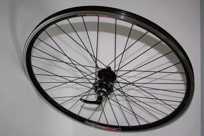 Les agulles de teixir per a una bicicleta: 26 polzades i altres mides, longitud i la quantitat de ciclisme ràdios a la roda, color i plana. Com triar? 20432_2