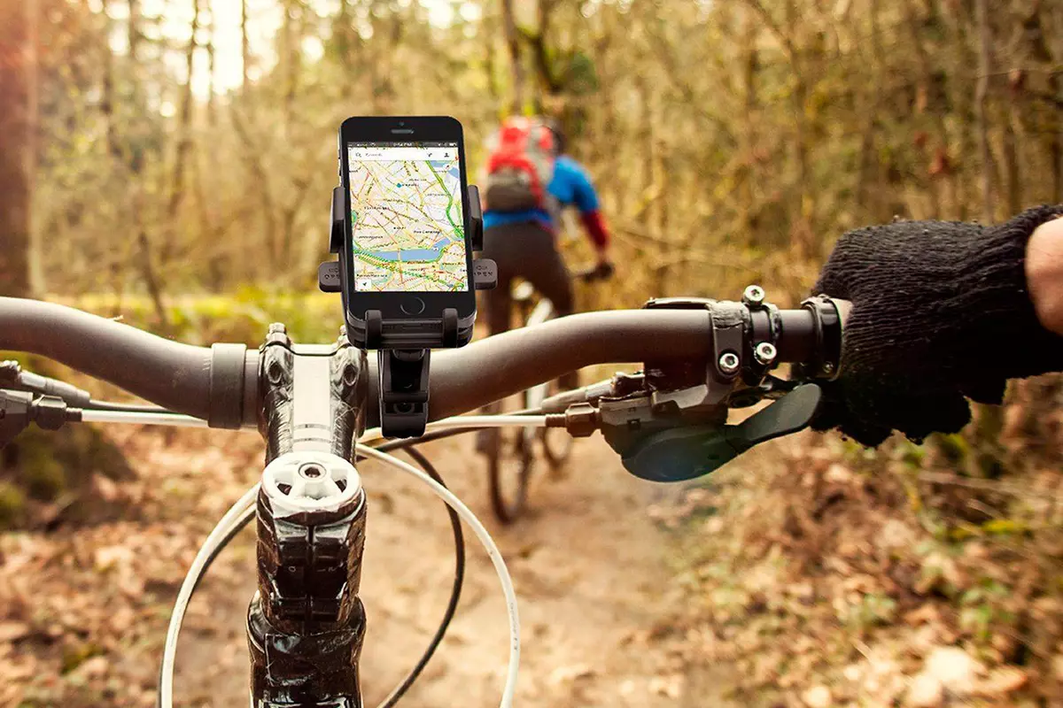 I-Bicycle Navigator: Ukubuka konke kwe-GPS Navigators ku-Android ne-iPhone yabahamba ngamabhayisekili. Izinhlelo zokusebenza zezwi nge navigator yezwi 20448_21