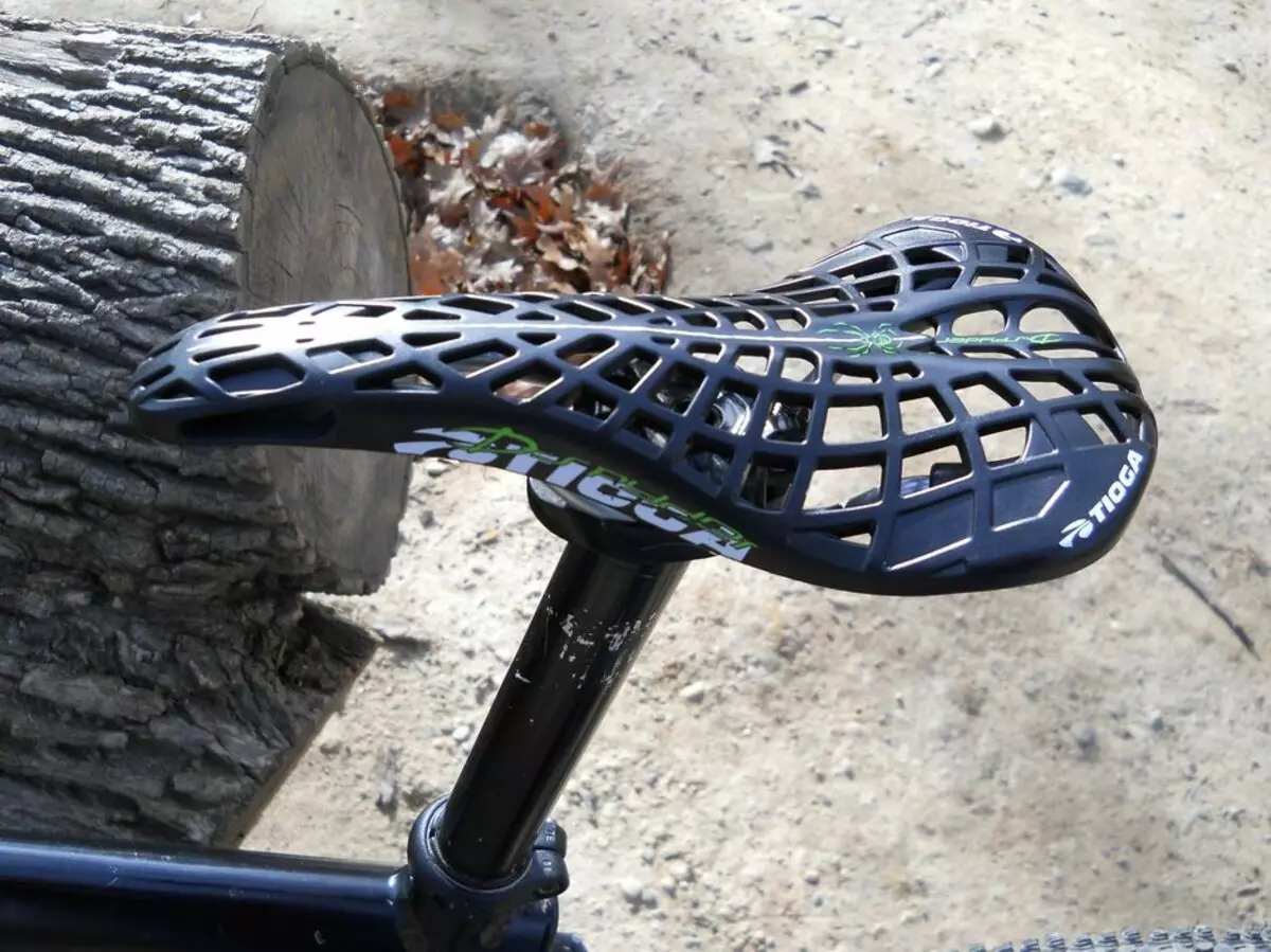 자전거 좌석 : 편안한 남성과 여성 자전거 안장, 편안한 부드러운 측면의 특징, 충격 흡수 장치가있는 부싱의 특징 20466_29