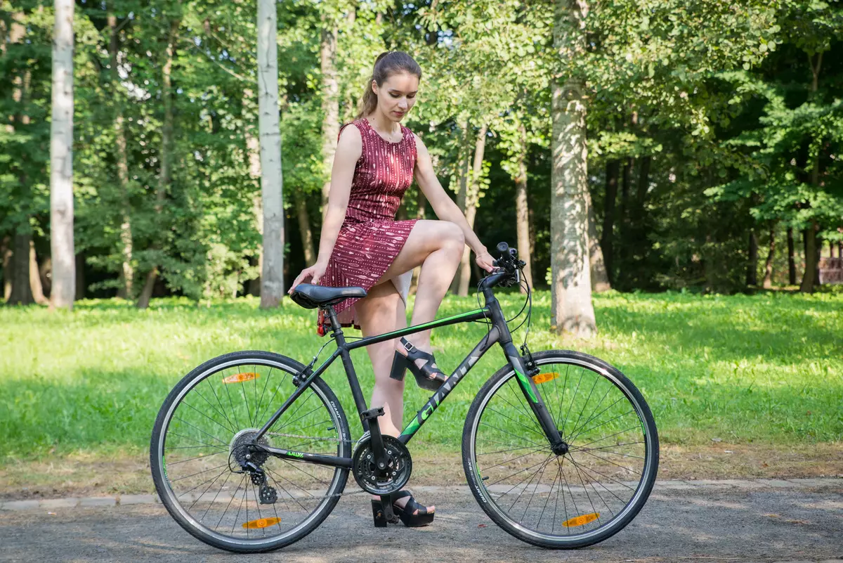 Bicykel Seat: Prehľad pohodlného mužského a ženského bicykla Saddles, vlastnosti pohodlných mäkkých krevetiek a puzdrá s tlmičom s tlmičom 20466_38
