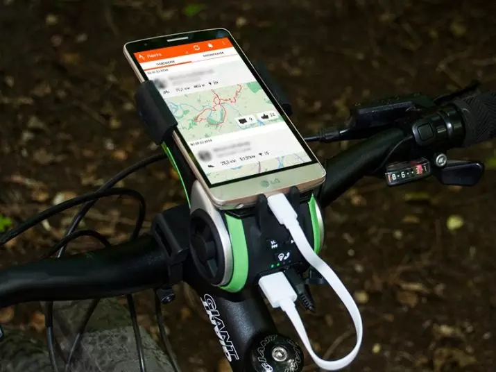 Una colonna per bicicletta: caratteristiche di fissaggio e supporto del titolare per il marchio del ciclo. Panoramica delle colonne JBL e degli altri con Bluetooth. Come scegliere una colonna portatile sul volante? 20478_22