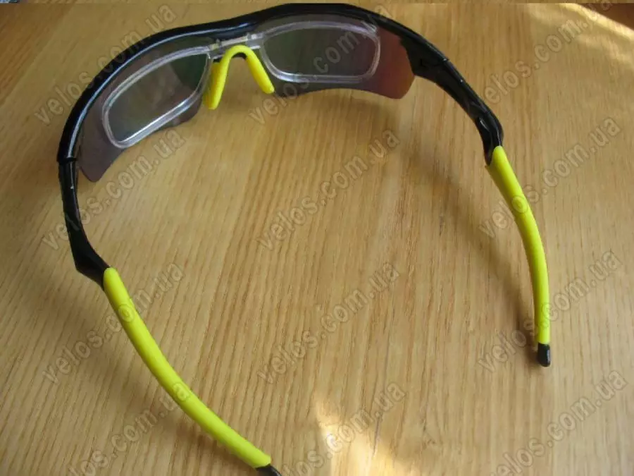 Velochoki (56 fotografija): Značajke biciklističkih točaka s diopsima, opis fotokromnih naočala za bicikliste. Kako odabrati biciklističke naočale? 20498_16