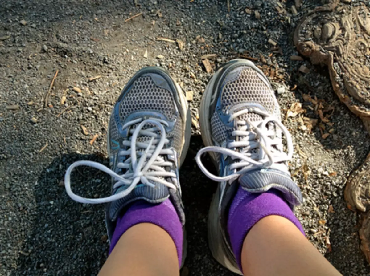 Le choix des baskets pour la course à pied (64 photos): Sélection de la semelle et la taille des baskets de roulement, qui conviennent à la course à pied 2049_8