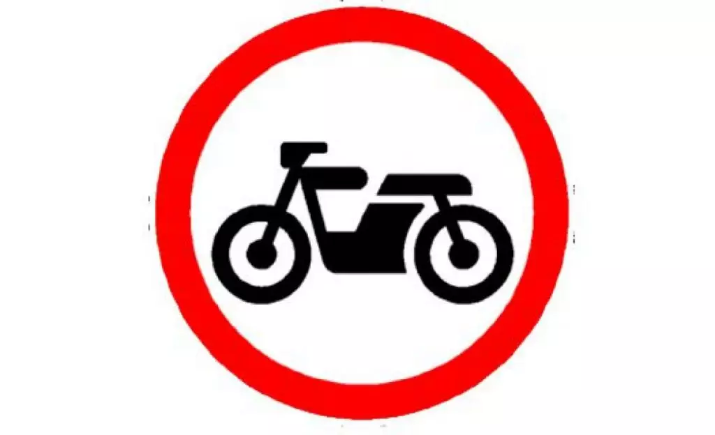 Semne rutiere pentru bicicliști: semne care interzic călătorind o bicicletă pe banda de drum și alții 20509_7