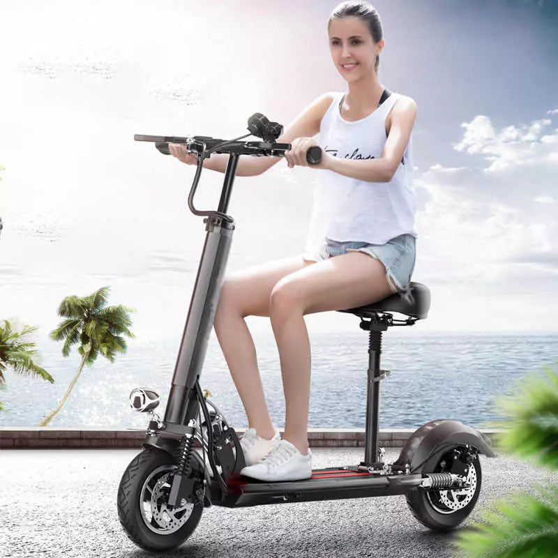 Electrosamocata com lugares (43 fotos): adultos e scooters elétricos de três rodas de crianças. Classificação das melhores scooters com uma sela para crianças e idosos 20526_13