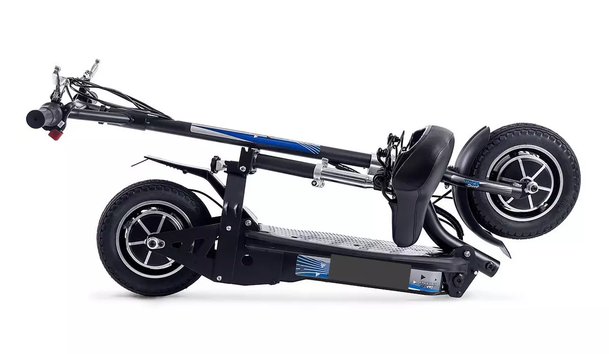 Electrosamocata com lugares (43 fotos): adultos e scooters elétricos de três rodas de crianças. Classificação das melhores scooters com uma sela para crianças e idosos 20526_24