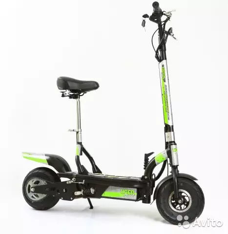 Electrosamocata bi kursiyan (43 wêne): mezinan û scooters elektrîkî sê teker. Dengbêjên çêtirîn ên scootersên çêtirîn bi zendek ji bo zarok û pîr 20526_5