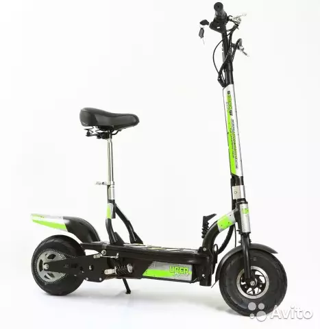 Electrosamocata na viti (picha 43): watu wazima na watoto wa tatu-magurudumu ya umeme. Rating ya scooters bora na saddle kwa watoto na wazee 20526_5