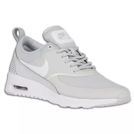 Nike Soneakers de White Women (38 fotoj): Modeloj, Aera Forto, Aero Max 90, Alta 2052_28