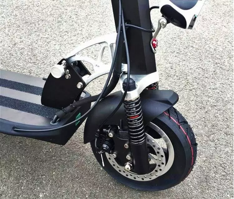 Speedway Eletropolds: descrición de mini scooters e outros modelos de scooters eléctricos. Os seus pros e contras 20530_6