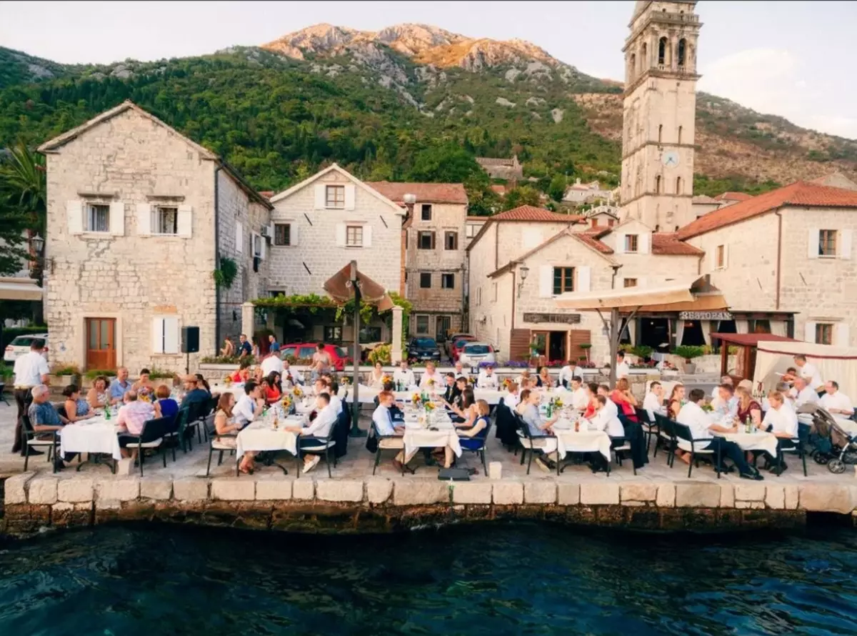 Pafe zu Montenegro (68 Fotoen): Siicht vum Preesa zu Montenegro, Beschreiwung vun de Stränn an Hoteler. Wat kënnt Dir op Touristen kucken? 20551_51
