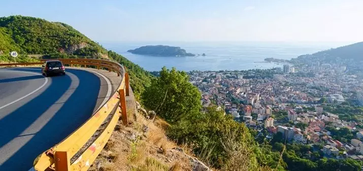 Alquiler de coches en Montenegro: ¿Cómo alquilar un coche desde el aeropuerto? Elegir un alquiler de coches 20559_14