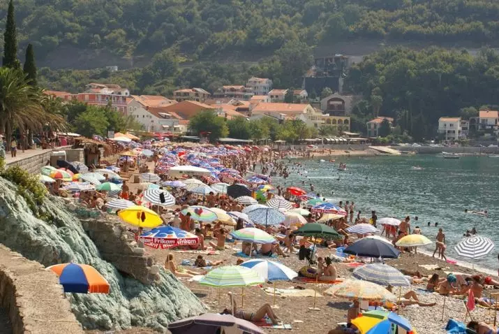 Beachichi Beach (34 bilder): Fordeler og ulemper ved stranden i Montenegro, hans funksjoner 20561_7